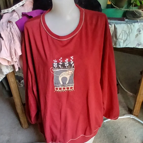 BLAST Red Cat Sweatshirt - Picture 3 of 7